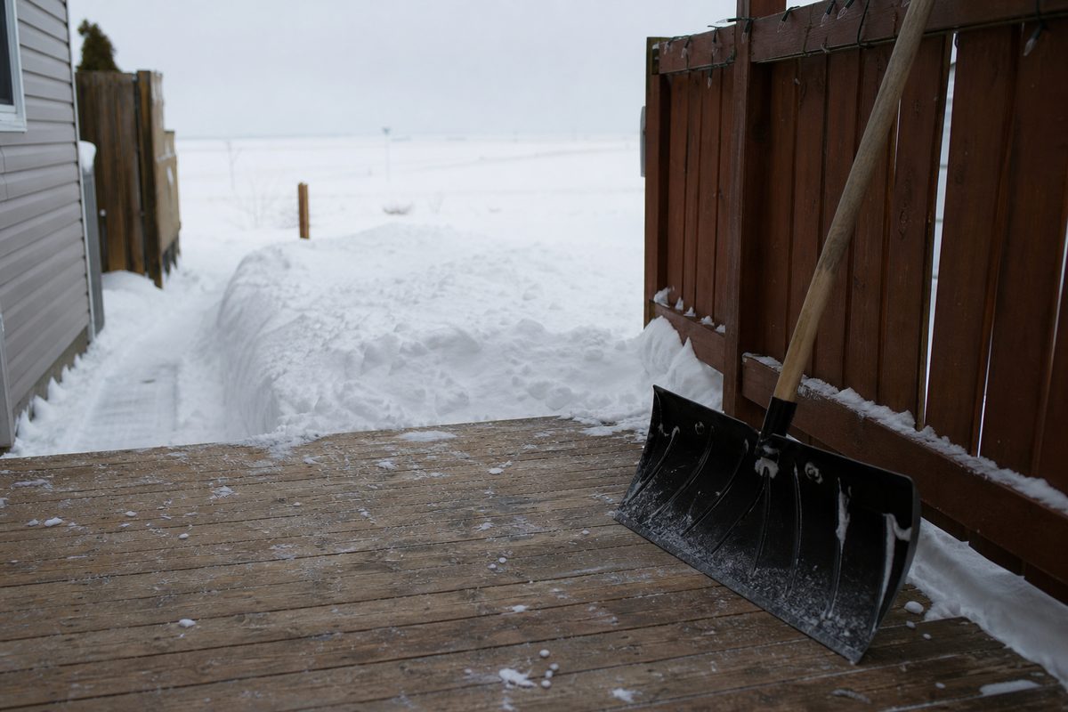 Snow Shoveling in Saskatoon